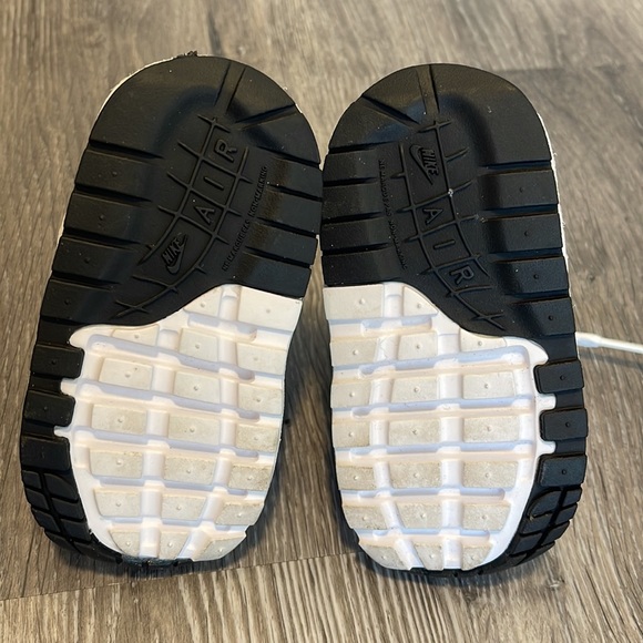 SOLD Nike Air Max Zero 4c - Picture 2 of 4